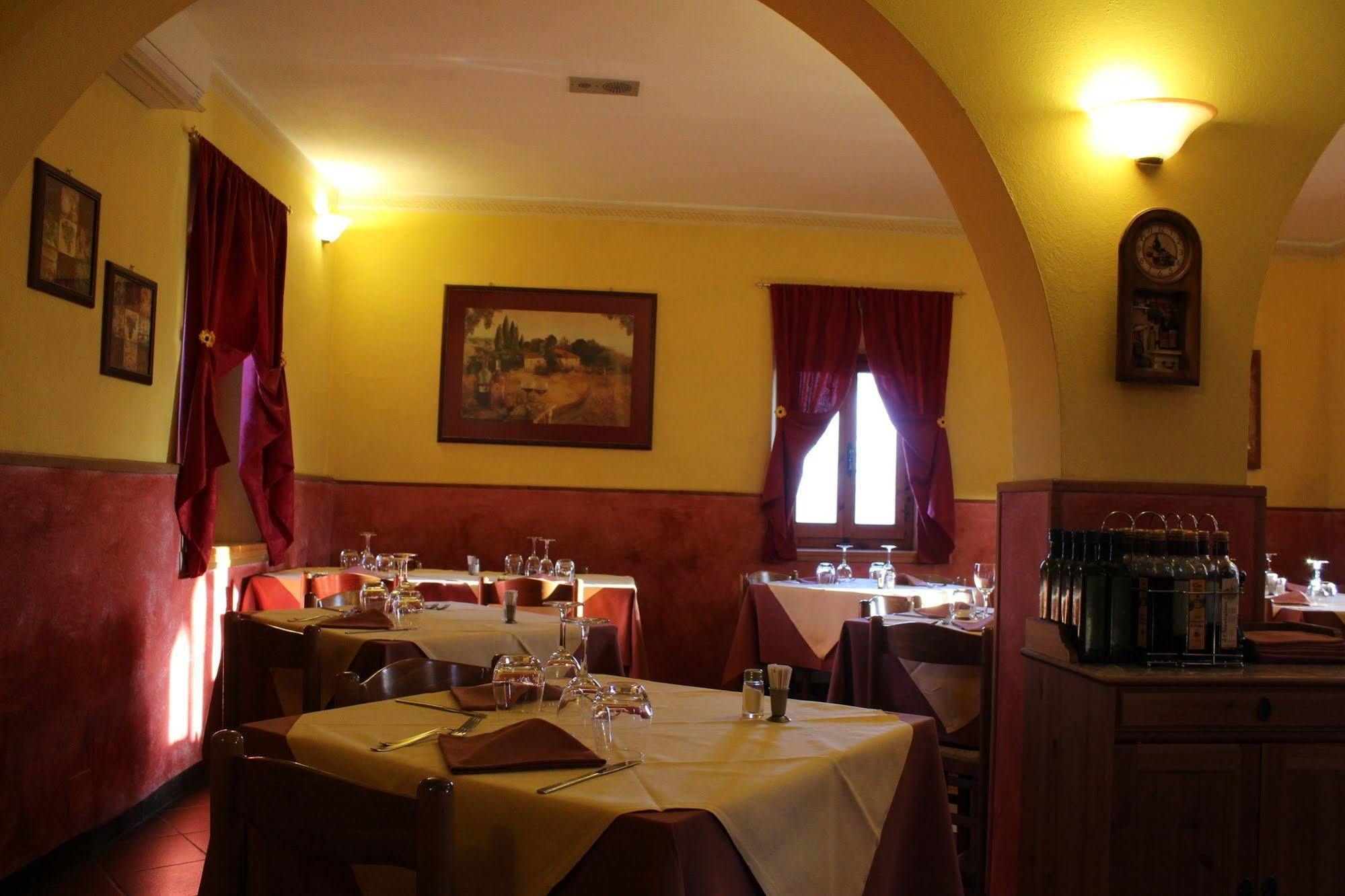 Albergo La Pieve Castelfiorentino Exterior photo
