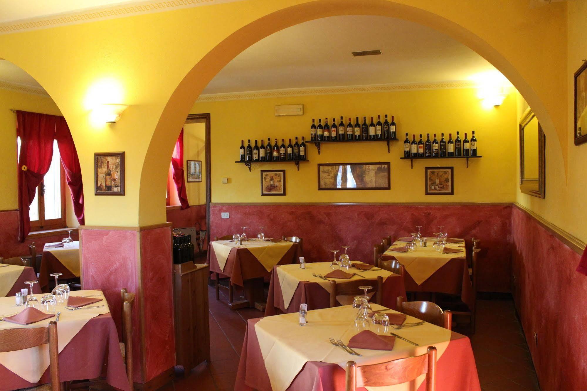 Albergo La Pieve Castelfiorentino Exterior photo